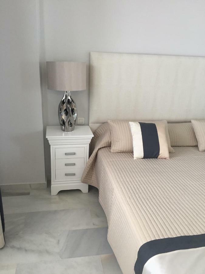 Beautiful 2 Bedroom Apartment @ Puerto Banus! Marbella Kültér fotó