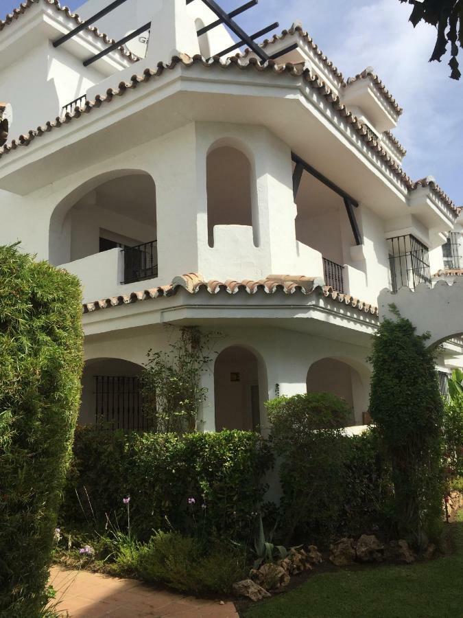 Beautiful 2 Bedroom Apartment @ Puerto Banus! Marbella Kültér fotó