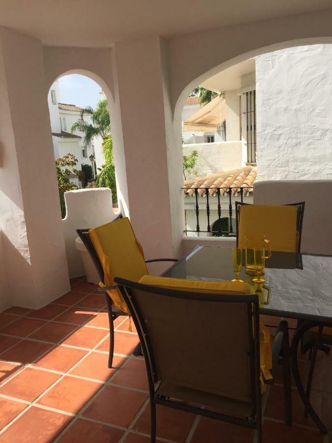 Beautiful 2 Bedroom Apartment @ Puerto Banus! Marbella Kültér fotó