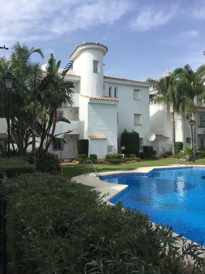 Beautiful 2 Bedroom Apartment @ Puerto Banus! Marbella Kültér fotó