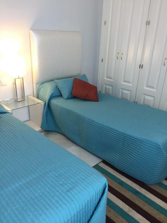 Beautiful 2 Bedroom Apartment @ Puerto Banus! Marbella Kültér fotó