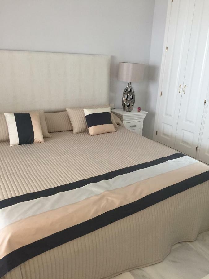 Beautiful 2 Bedroom Apartment @ Puerto Banus! Marbella Kültér fotó